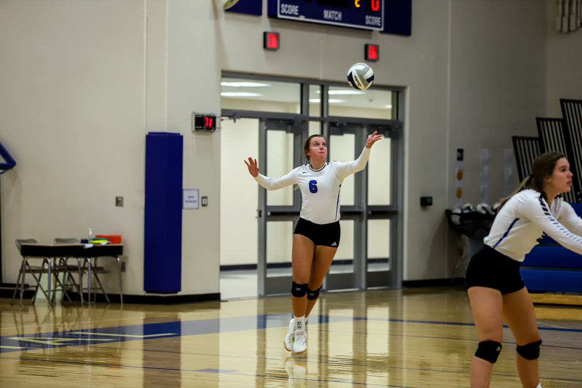 Centennial VB vs Sandy Creek (14).jpg